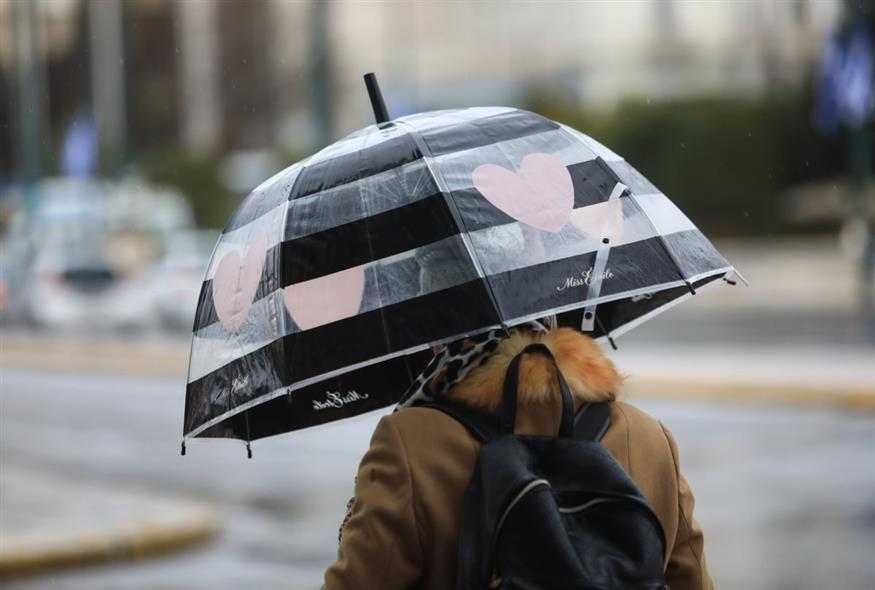 Αλλαγές στον καιρό με απότομη πτώση της θερμοκρασίας και καταιγίδες το Σαββατοκύριακο