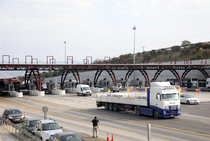 Τροχαίο ατύχημα στα διόδια της Εγνατίας Οδού χωρίς τραυματισμούς