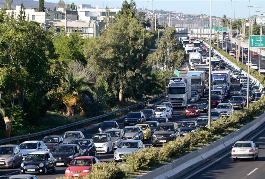 Αυξημένη Κίνηση στους Κεντρικούς Δρόμους της Αττικής Σήμερα